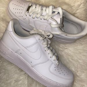 NWB Nike Air Force 1 in White Unisex
